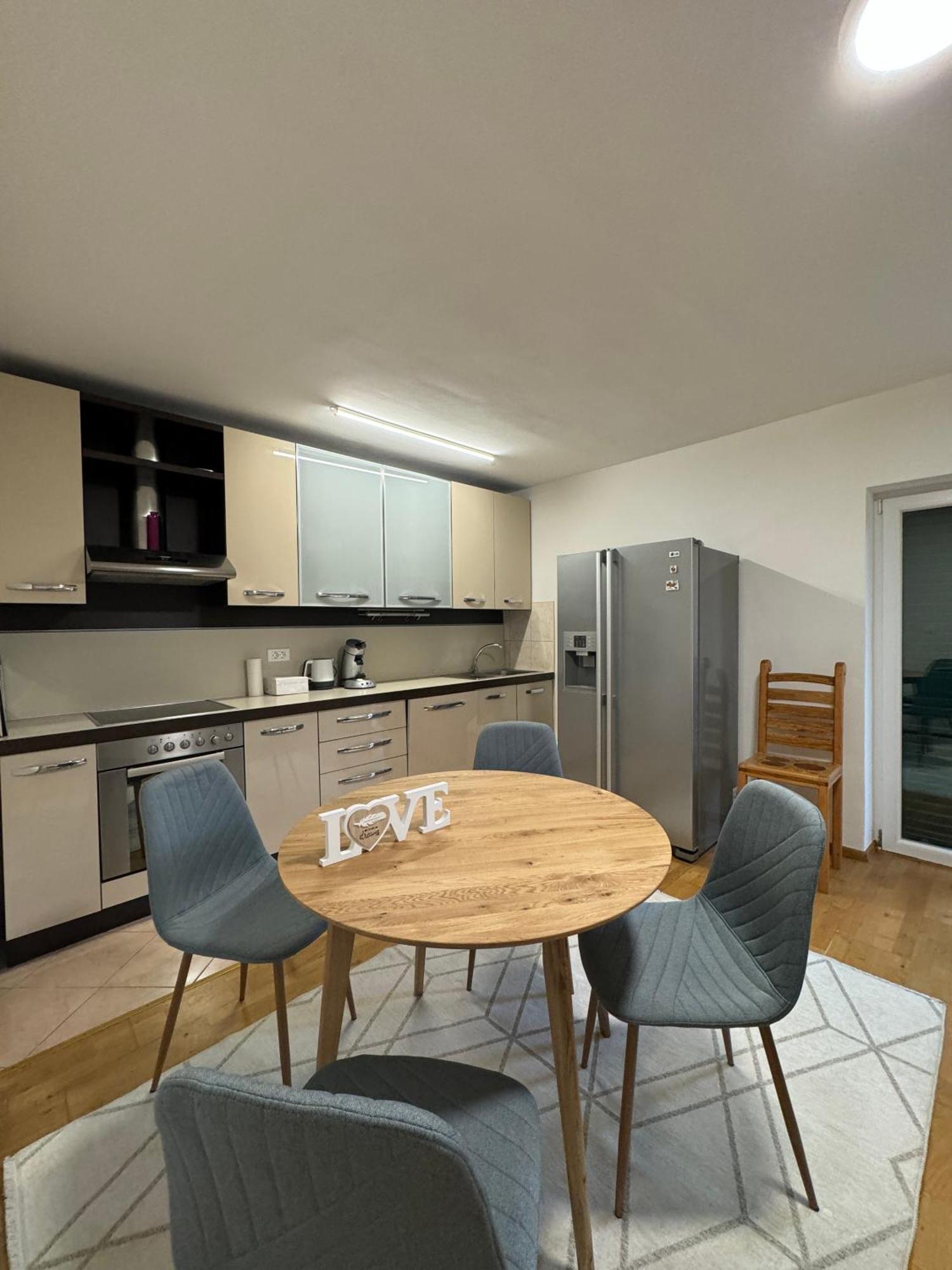 Valentinas Garden Apartment Сплит Екстериор снимка